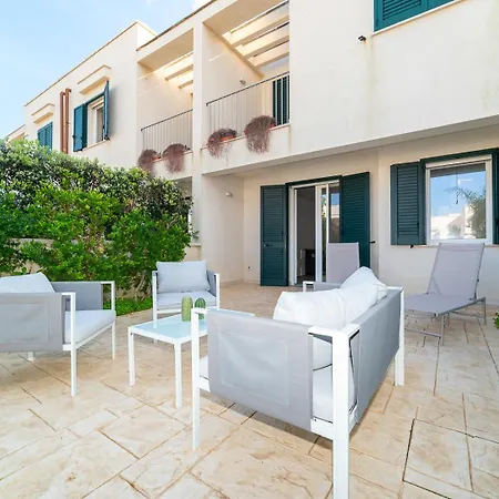 Annamaria A 50 Metri Dalla E Parcheggio Holiday home