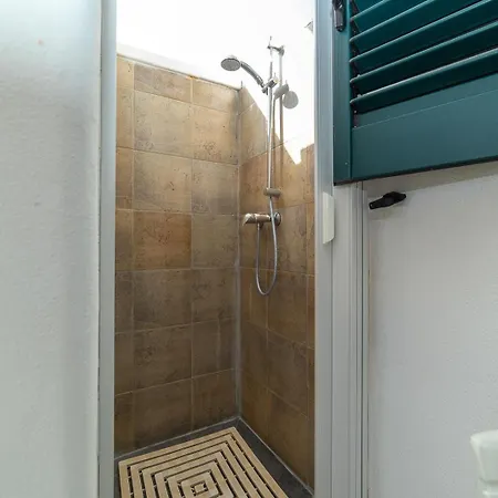 Holiday home Annamaria A 50 Metri Dalla E Parcheggio Torre Santa Sabina