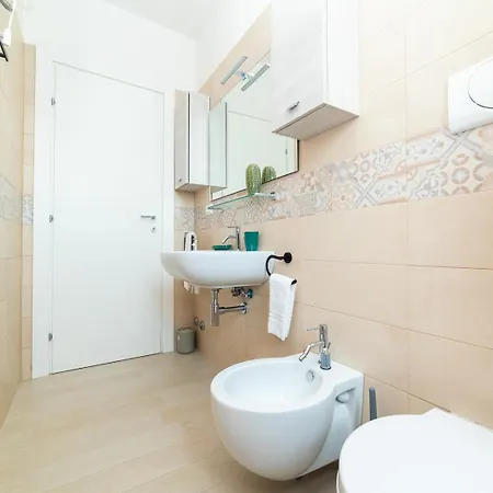Annamaria A 50 Metri Dalla E Parcheggio Holiday home *